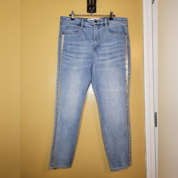 Soft Surroundings Pants - Soft Surroundings Bedazzled Capris sz 14P 3FE11